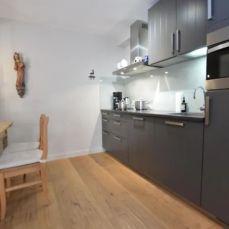 Kirchenstueberl * Hinterthal