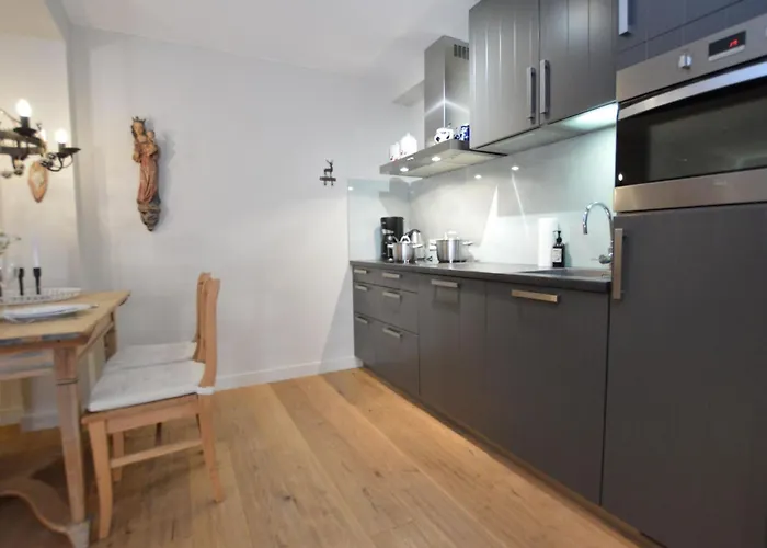 Kirchenstueberl * ヒンタータール